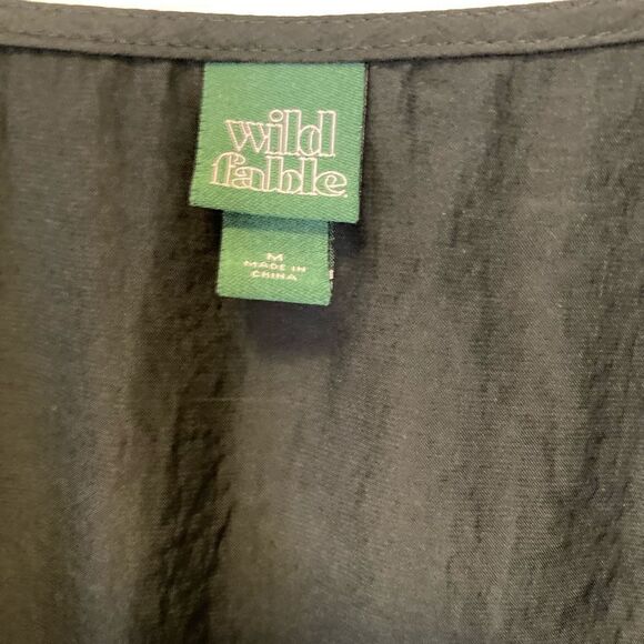 Black crop top Medium - Picture 3 of 7